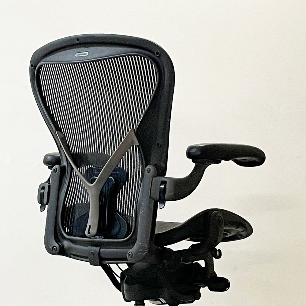 ハーマンミラー Herman Miller アーロンチェア クラシック Bサイズ ポスチャーフィット フル装備 グラファイトベース デスクチェア オフィスチェア ●