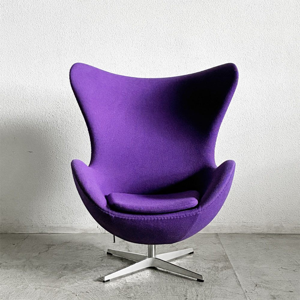 フリッツハンセン Fritz Hansen エッグチェア Egg chair ラウンジチェア ファブリック Kvadrat生地 パープル系 アルネ・ヤコブセン 参考定価￥1,185,800～ 〓