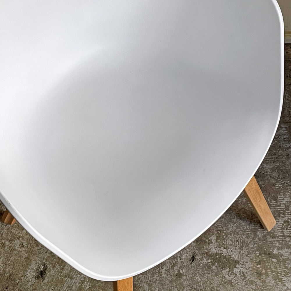 ヘイ HAY アバウト ア チェア ABOUT A CHAIR AAC22 アームチェア ダイニングチェア ホワイト ヒー・ウェリング 北欧モダン デンマーク A ■