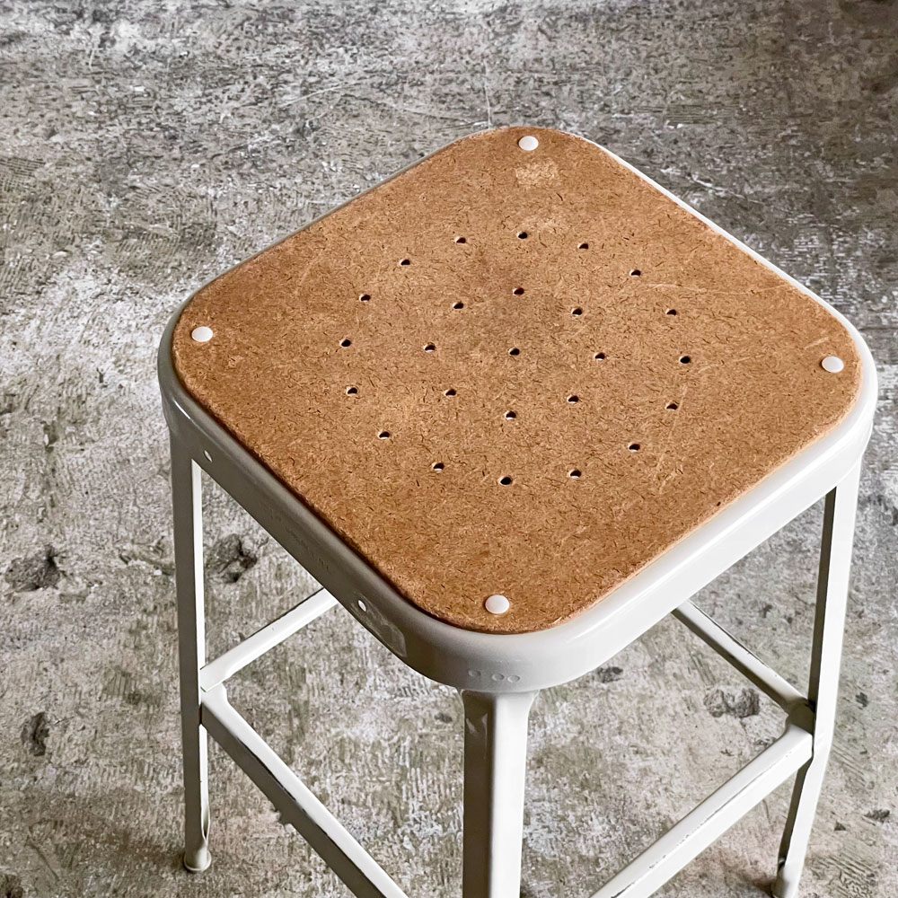 リオン LYON ファクトリー スツール FACTORY STOOL Lサイズ プレスウッドシート パシフィックファニチャーサービス P.F.S取扱 A ■