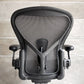 ハーマンミラー Herman Miller アーロンチェア リマスタード フル装備 Bサイズ デスクチェア オフィスチェア グラファイトベース ポスチャーフィットSL ♪