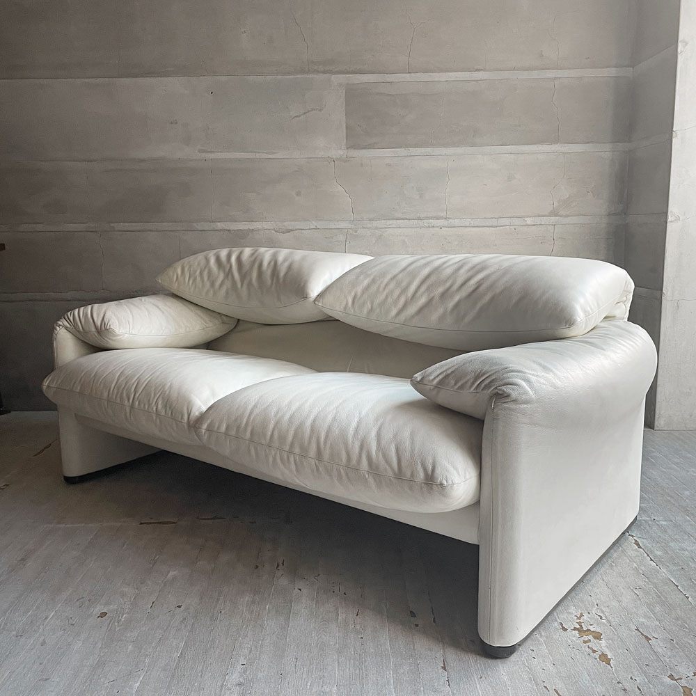 カッシーナ Cassina 675-2P マラルンガ MARALUNGA 2Pソファ  2人掛け レザー 本革 ホワイト ヴィコ・マジストレッティ ♪