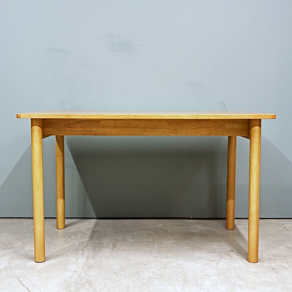 無印良品 MUJI 木製テーブル ダイニングテーブル ラバーウッド材 120×70cm ナチュラルデザイン 参考定価￥39,900- ◎