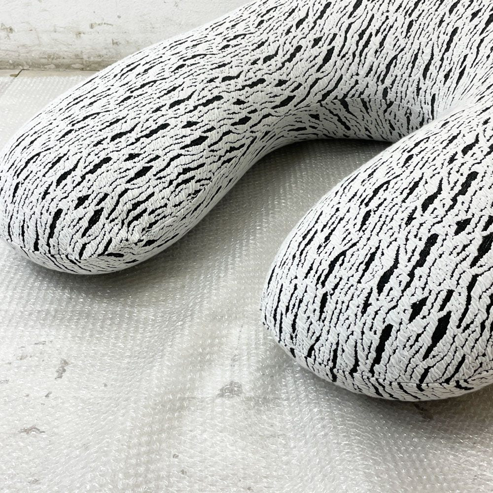 ヨギボー Yogibo ラックスサポートプレミアム Luxe Support Premium ビーズクッション ソファ ライトグレー light gray 定価：￥35,200- ●