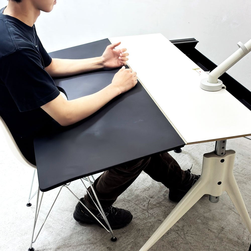 ハーマンミラー Herman Miller エンベロップデスク Envelop Desk スライド天板 & 高さ調節機能 ビル・スタンフ ジェフ・ウェバー モニターアーム付き A ●