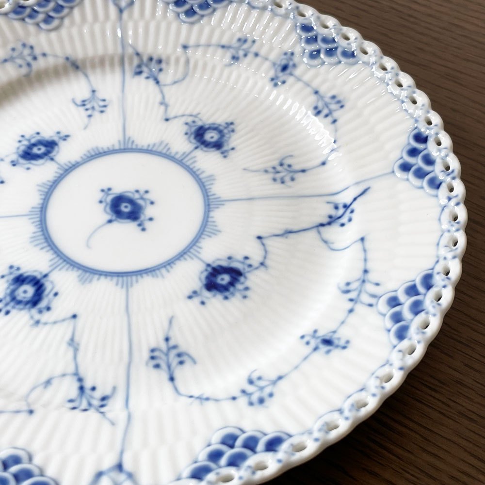 ロイヤルコペンハーゲン ROYAL COPENHAGEN ブルーフルーテッド フルレース プレート デンマーク 北欧食器 B ★
