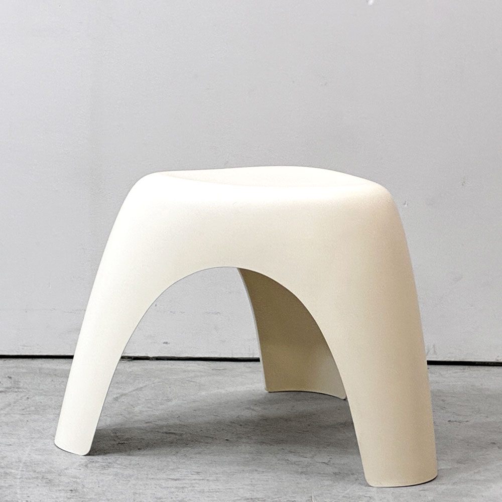 ヴィトラ Vitra エレファントスツール Elephant Stool ポリプロピレン ホワイト 柳宗理 ミッドセンチュリー ●