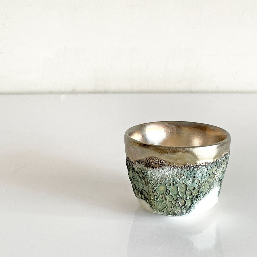 福村龍太 白銀彩 ぐい吞み 半磁器 Φ6.5×H5cm 日月窯 陶芸 現代作家 A ■