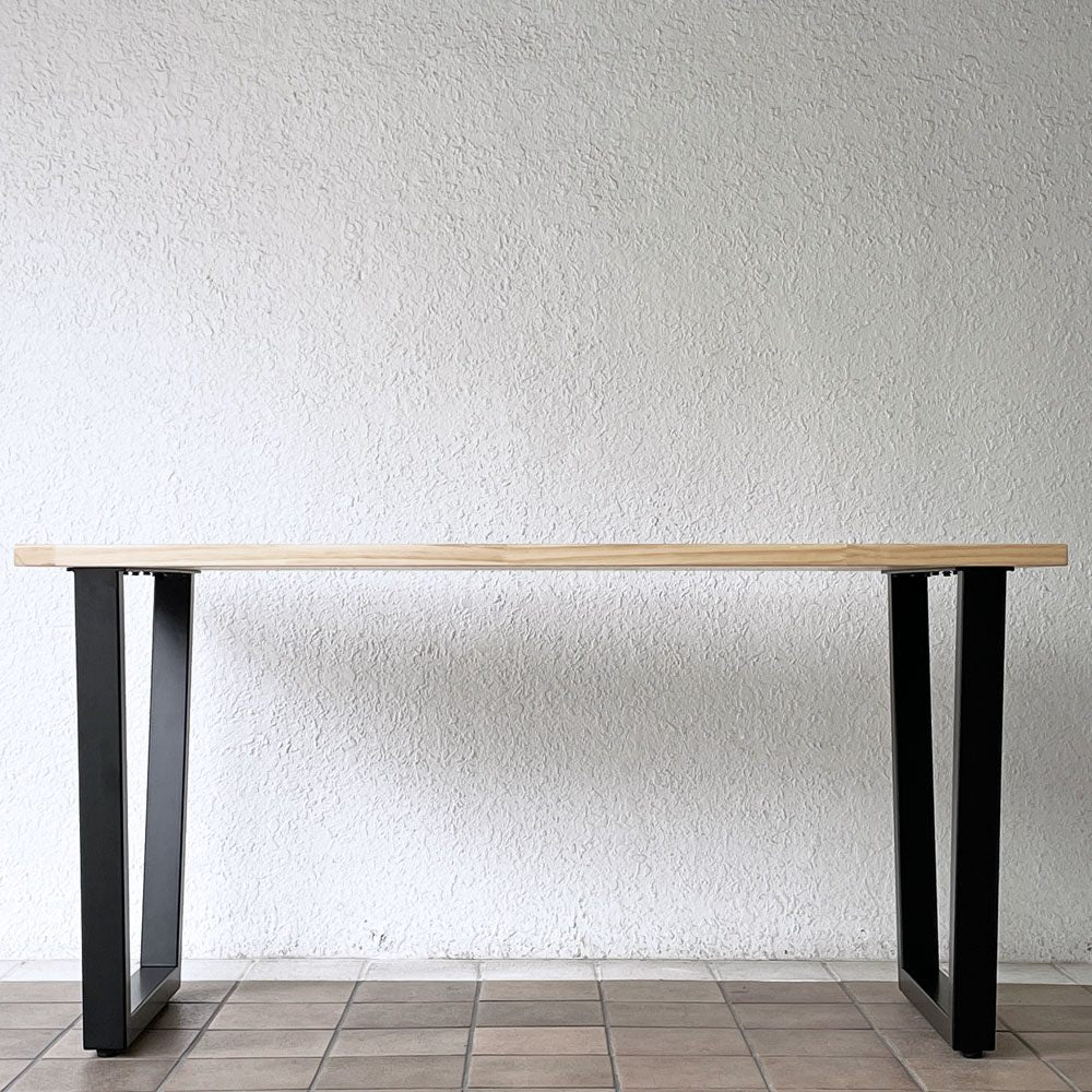 かなでもの KANADEMONO ザ・テーブル THE TABLE デスク W140xD80cm ラバーウッド トラペゾイド脚 ◇