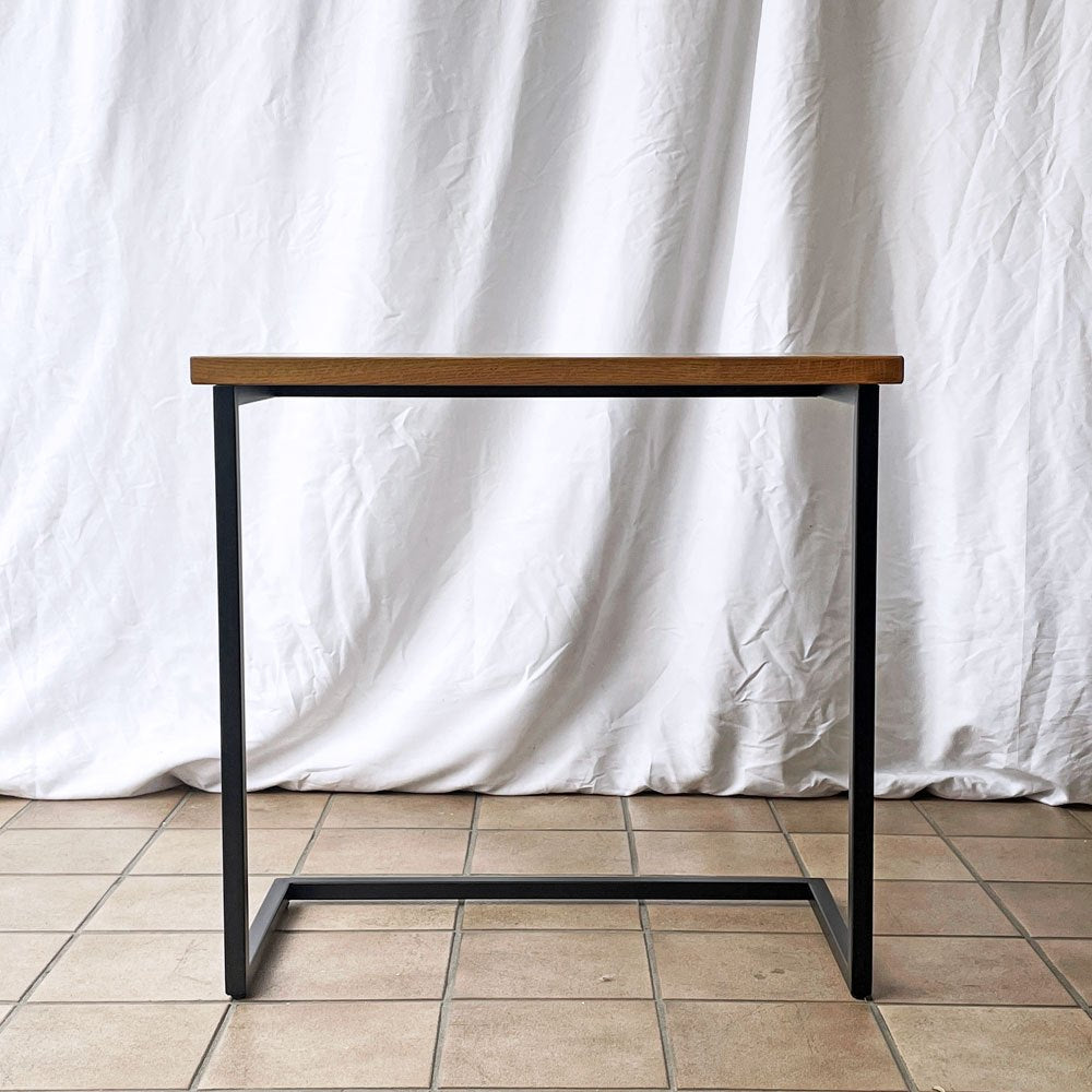 アドレス Address ハント サイドテーブル Mサイズ Hunt side table オーク材 ベッド/ソファサイド アジャスター付き ナチュラル ◇