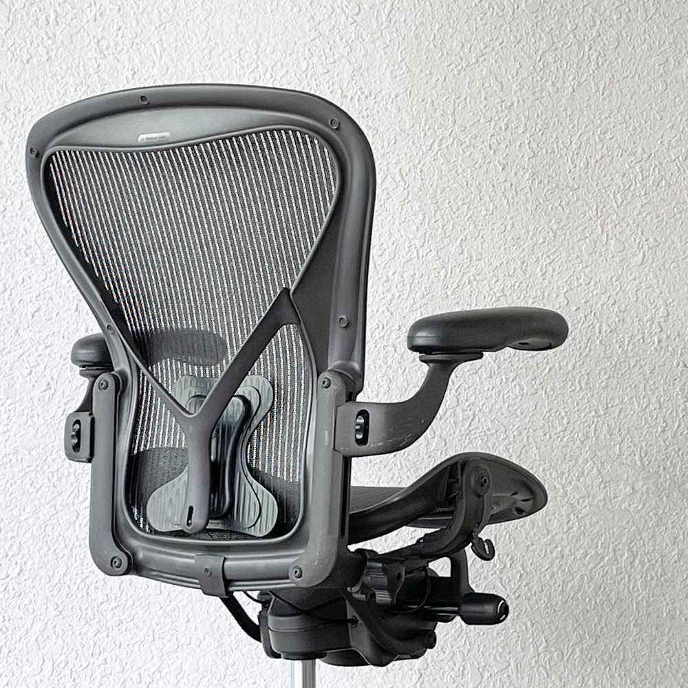 ハーマンミラー Herman Miller アーロンチェア クラシック Bサイズ ポスチャーフィット フル装備 グラファイトベース デスクチェア オフィスチェア ◇