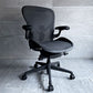 ハーマンミラー Herman Miller アーロンチェア リマスタード フル装備 Cサイズ デスクチェア オフィスチェア グラファイトベース ポスチャーフィットSL ヘッドレスト付き ♪