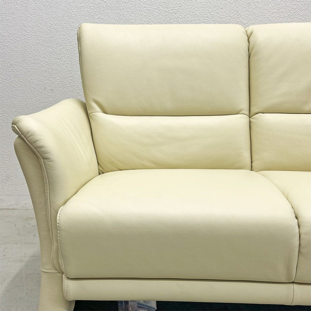 ヒモラ himolla カッセル Cassel 2人掛けソファ 本革 レザー クリーム ドイツ IDC大塚家具取扱い モダンデザイン 〓