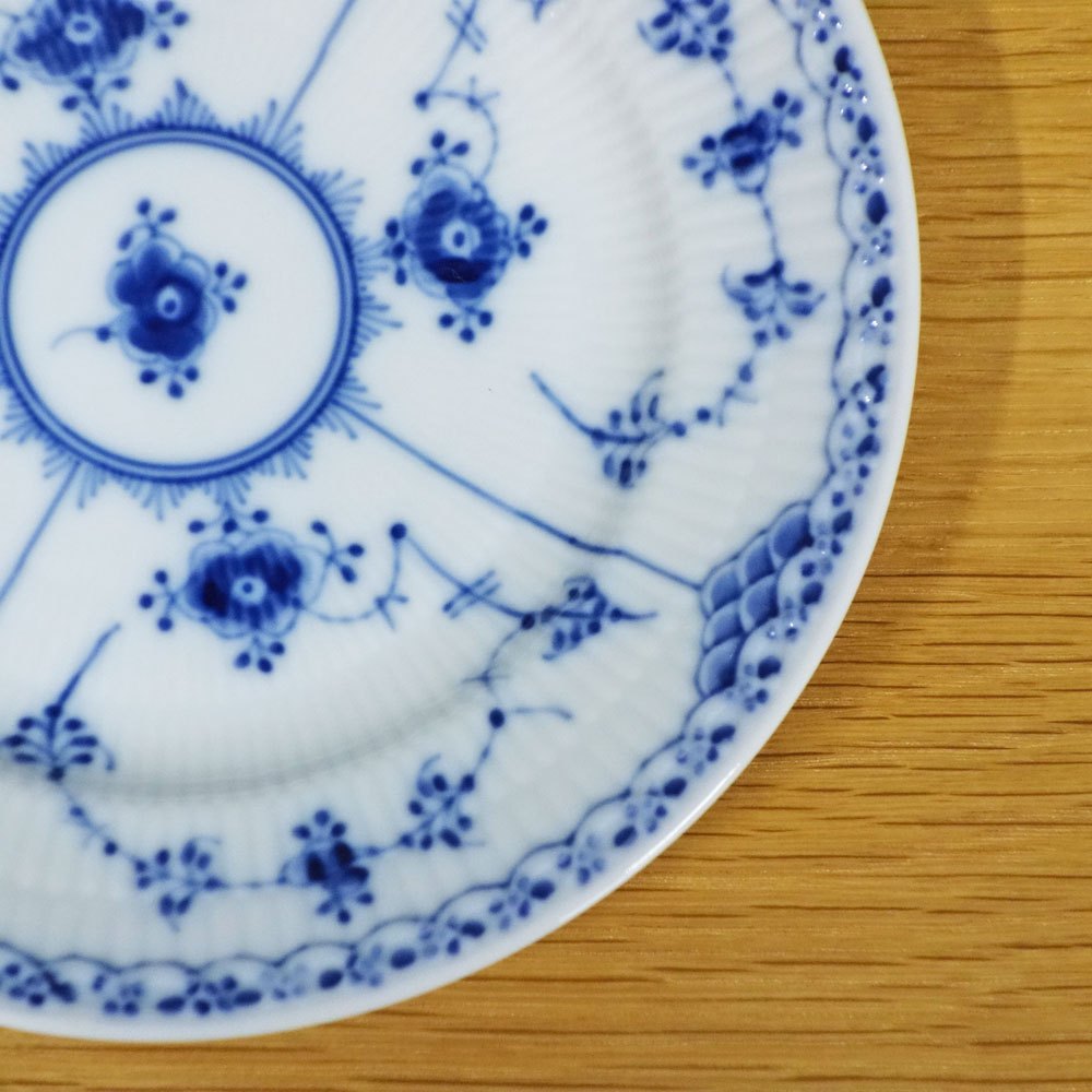 ロイヤルコペンハーゲン ROYAL COPENHAGEN ブルーフルーテッド ハーフレース プレート 17cm 北欧食器 C ◎