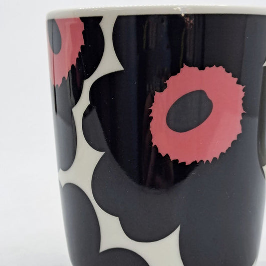 マリメッコ marimekko ウニッコ UNIKKO マグカップ コップ 250ml ブラック×ピンク マイヤ・イソラ Maija Isola 2015年 日本限定カラー 廃番 B ●