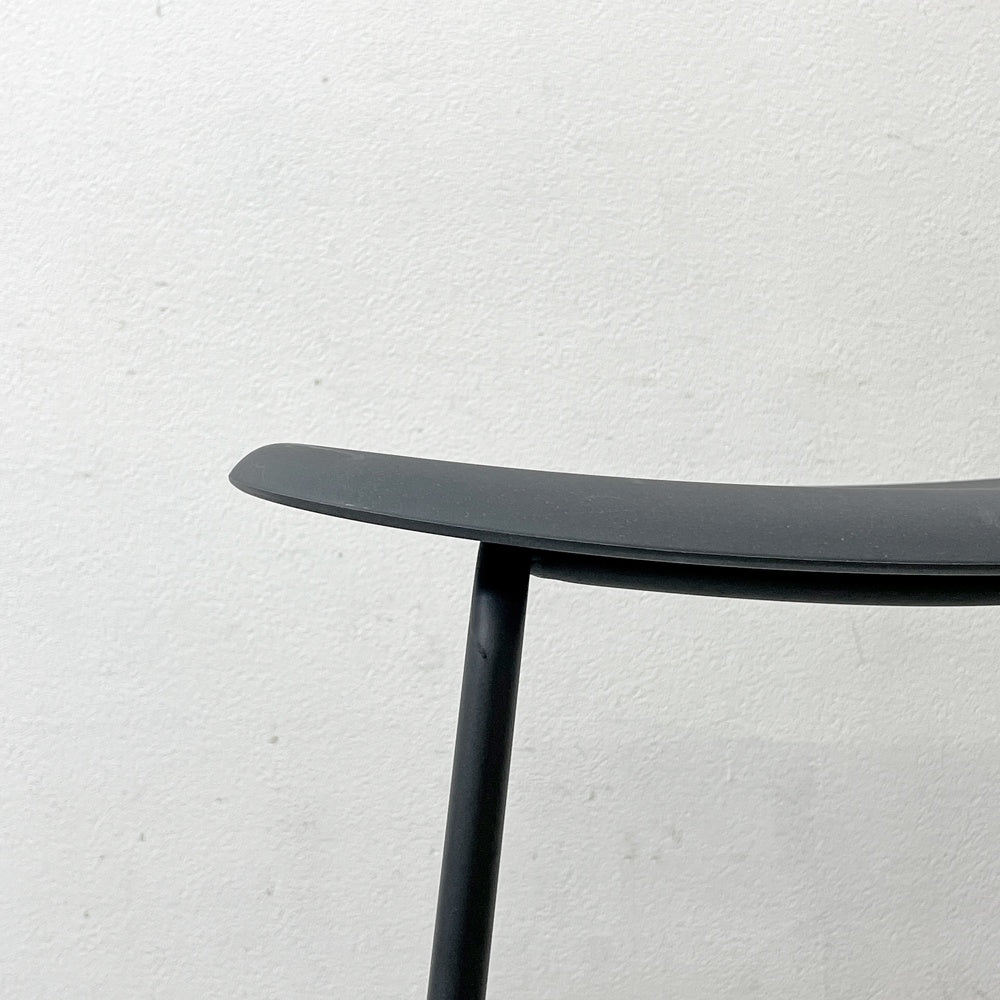 ムート muuto ファイバーカウンタースツール チューブベース FIBER COUNTER STOOL TUBE BASE ブラック イスコス・ベルリン 参考定価 ￥55,000- ●