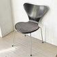 フリッツハンセン Fritz Hansen セブンチェア ダイニングチェア ブラック ラッカー再塗装 アルネ・ヤコブセン デンマーク スタッキングチェア 北欧家具 MIONETTA社製シートパッド付き A ★