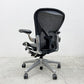 ハーマンミラー Herman Miller アーロンチェア Bサイズ ポスチャーフィット クラシックカーボンメッシュ ポリッシュドアルミベース レザーアーム ビル・スタンフ ＆ ドン・チャドウィック 〓