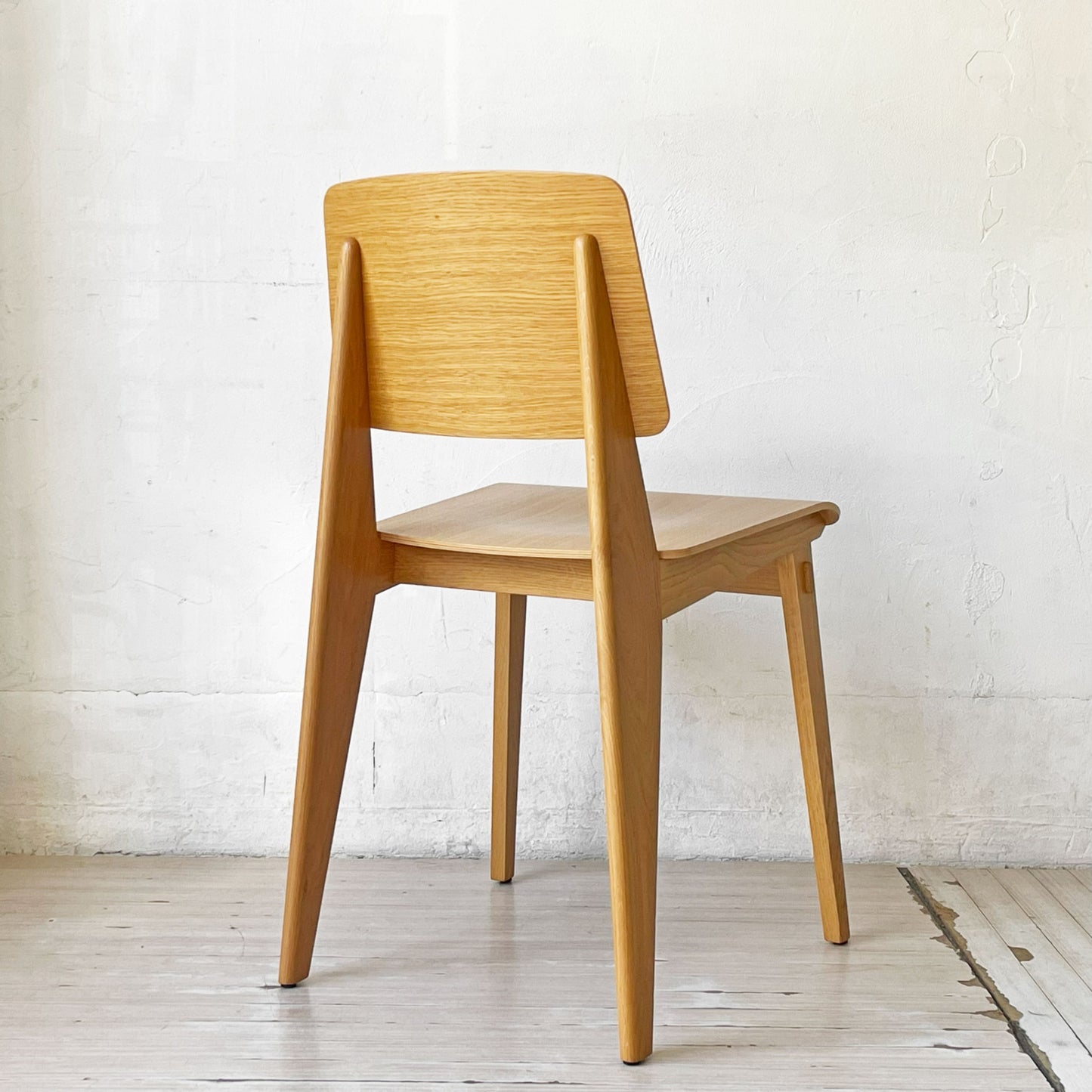 ヴィトラ vitra シェーズトゥボワ Chaise Tout Bois ダイニングチェア ナチュラルオーク 座面高46cm ジャン・プルーヴェ Jean Prouve 定価￥129,800- ★