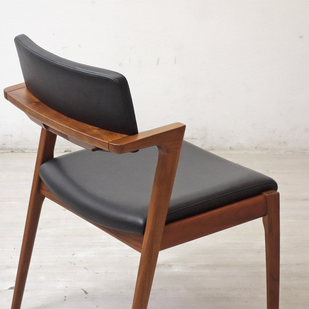 冨士ファニチア FUJI FURNITURE コティ Koti アームレスチェア ウォールナット材 ハーフアーム D03780N B ●