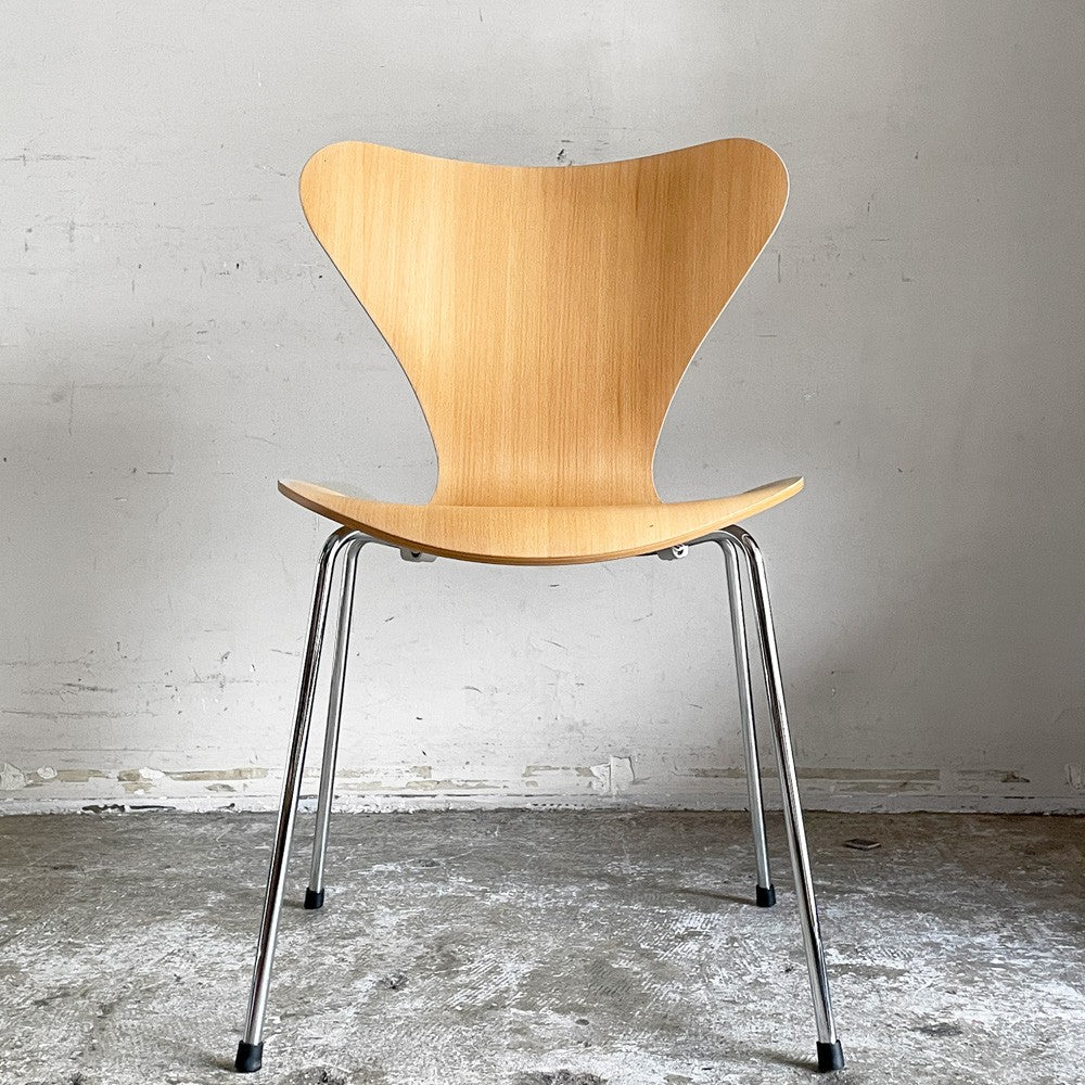 フリッツハンセン Fritz Hansen 3107 セブンチェア ビーチ材 ナチュラル アルネ・ヤコブセン Arne Jacobsen スタッキング デンマーク 北欧家具 ■