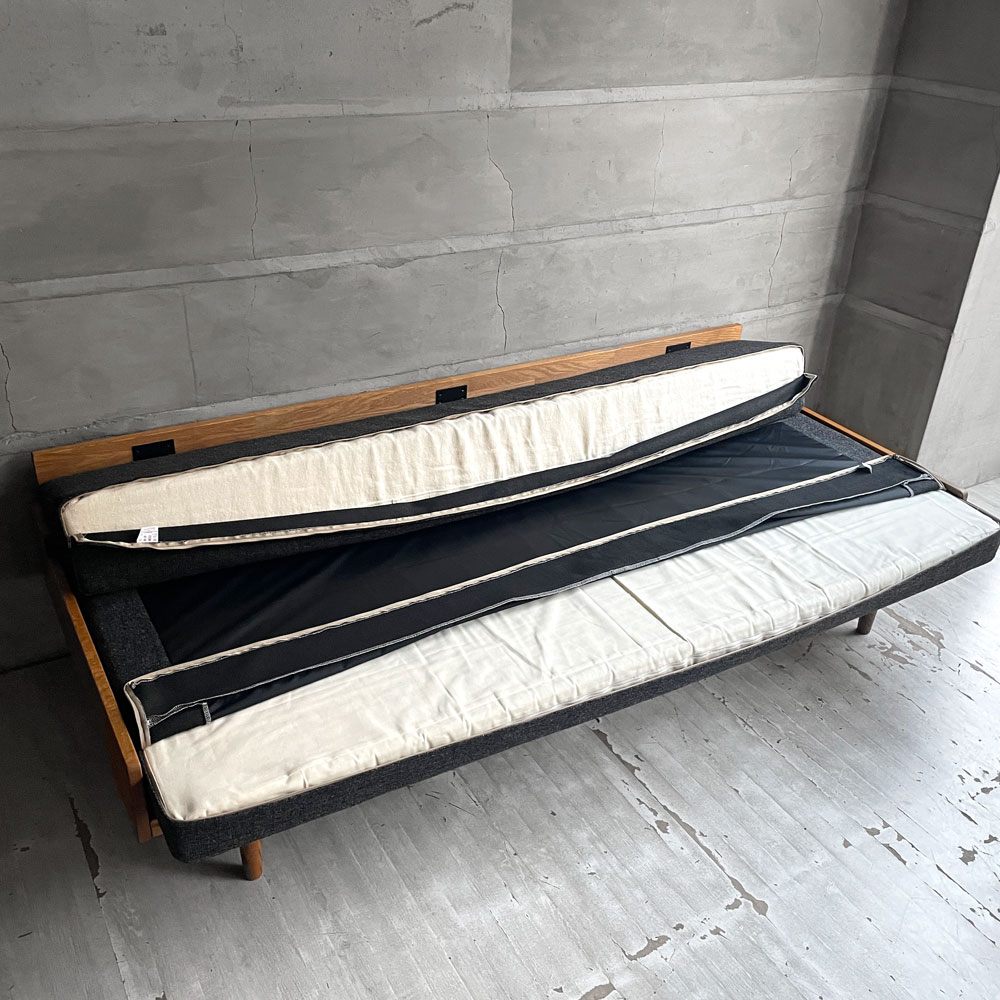 モモナチュラル Momo natural デイソファ DAY SOFA 3Pソファ 3人掛け オーク無垢材フレーム グレー系 カバーリング 北欧スタイル 参考定価154,000円～ ♪