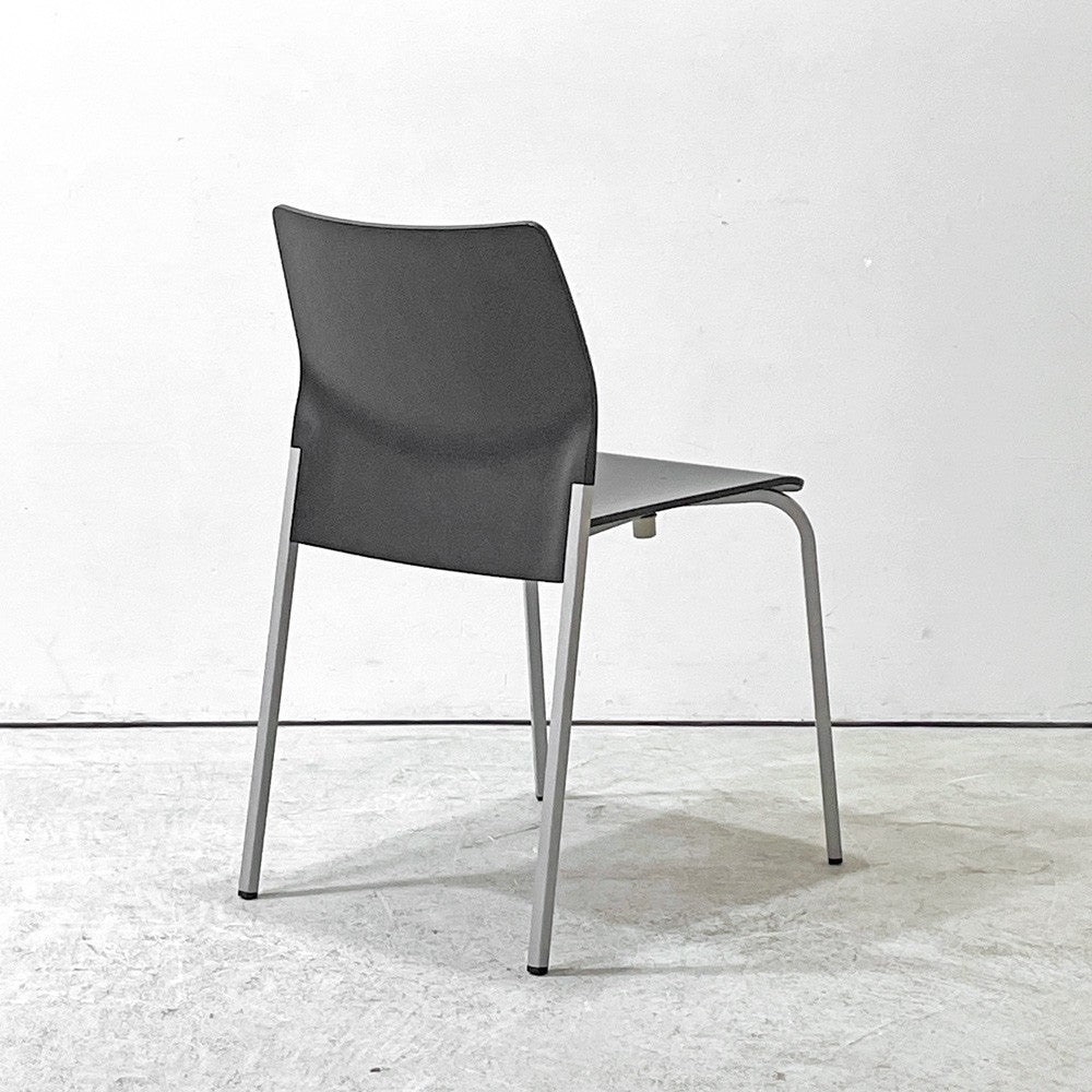 カッシーナイクスシー Cassina ixc. ロビン ROBIN スタッキングチェア ダイニングチェア プライウッド ブラック モダンデザイン 廃番 B ●