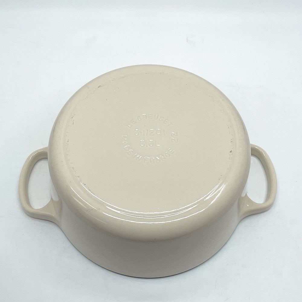 ルクルーゼ LE CREUSET ココットロンド 両手鍋 メレンゲ シルバーツマミ 22cm 鋳物 フランス ●
