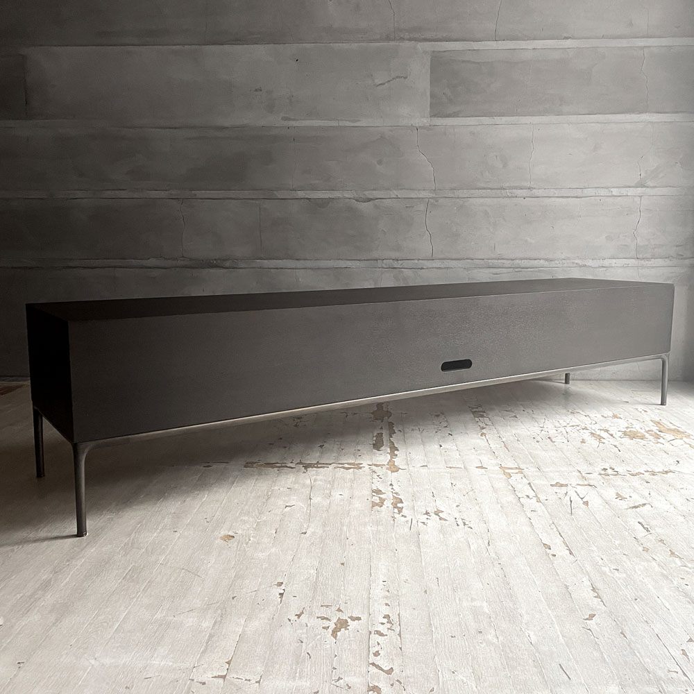 タイムアンドスタイル TIME＆STYLE スタンダードコンポジションキャビネット Standard composition cabinet C-612 TVキャビネット AVボード オーク材 真鍮脚 黒染め 定価￥924,000-