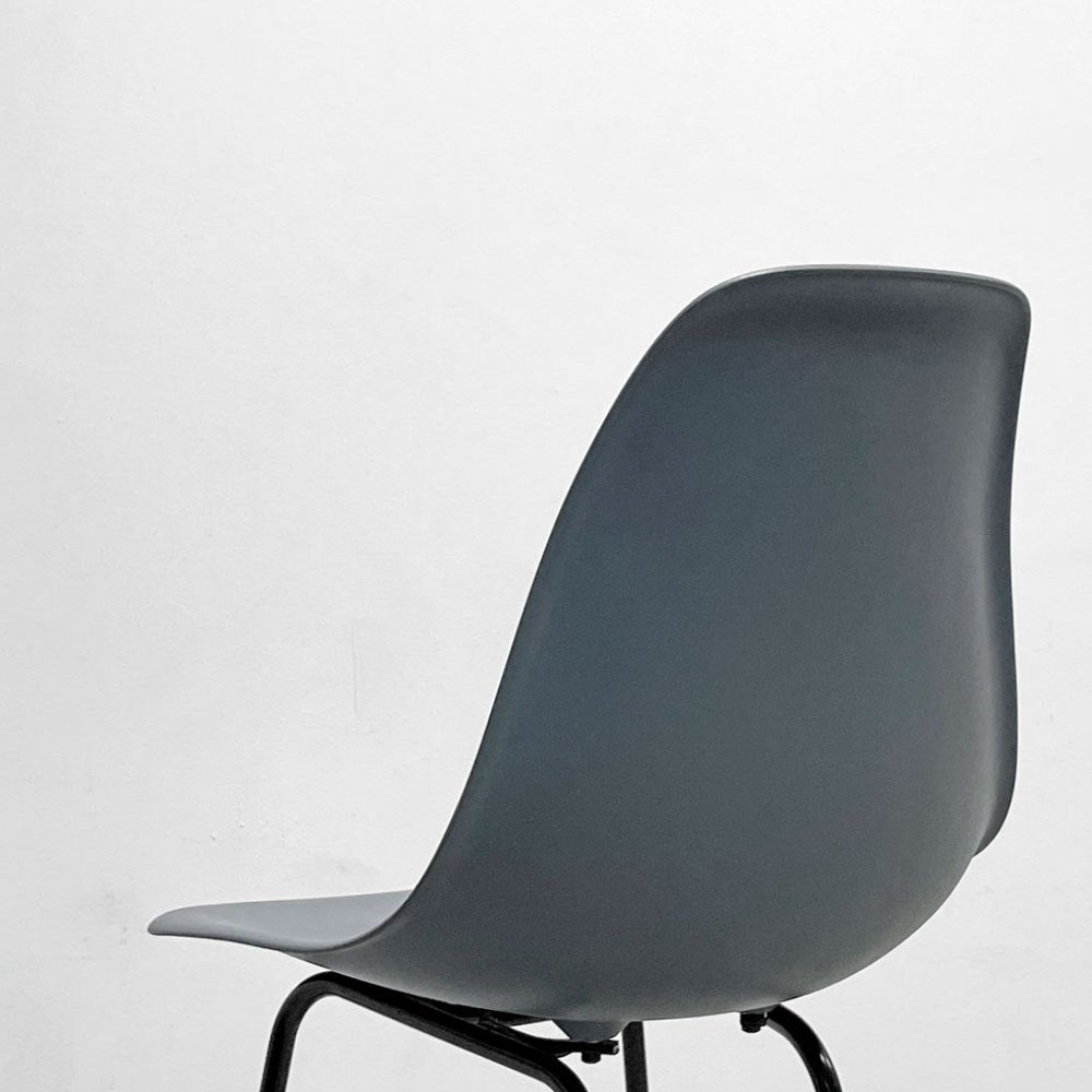 ハーマンミラー Herman Miller イームズプラスチックシェルスツール バーハイトスツール H115.5cm ポリプロピレン製 チャコール 廃番カラー ミッドセンチュリー A ●