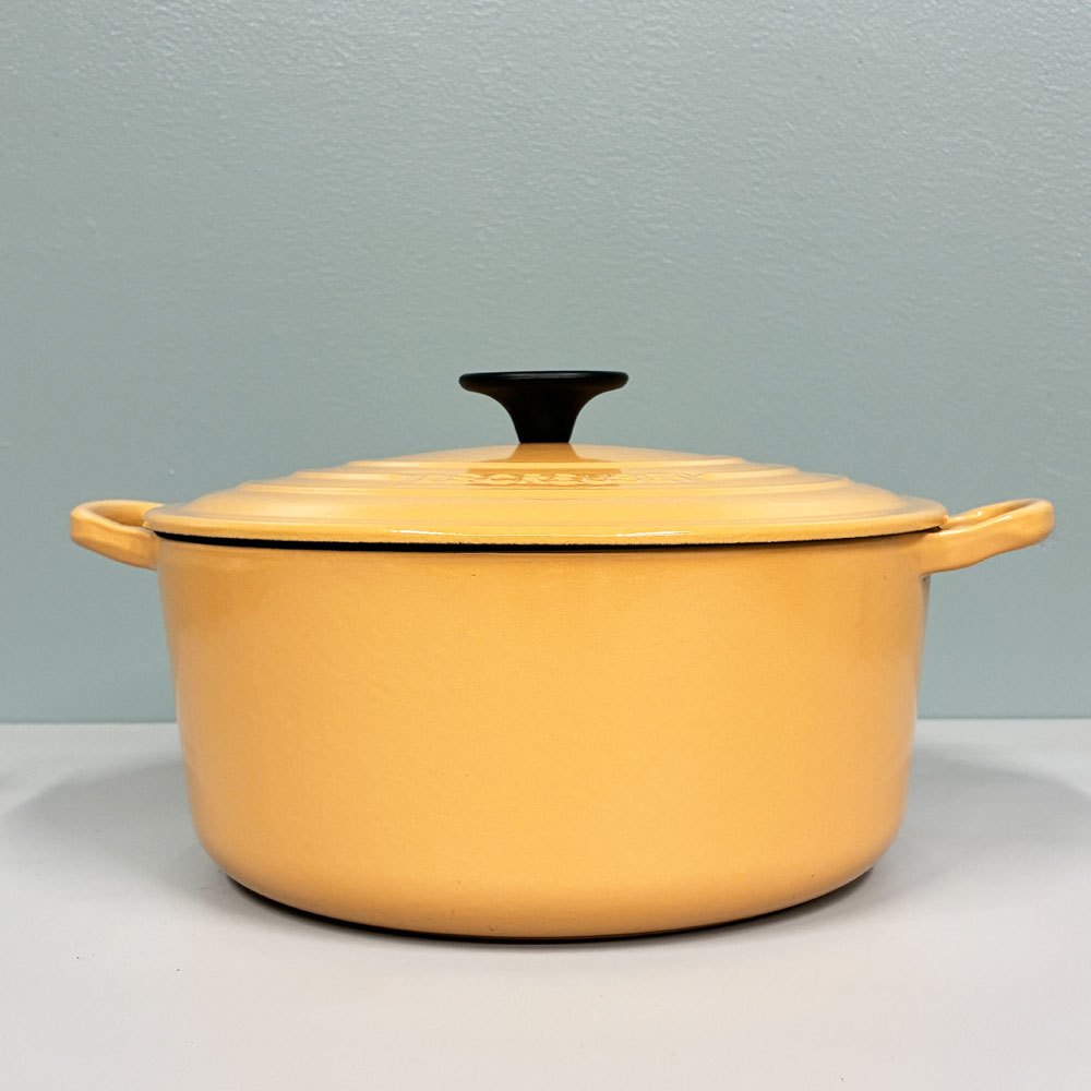 ルクルーゼ LE CREUSET ココットロンド 両手鍋 ネクター 24cm 鋳物 ホーロー フランス 4.2L 4～6人分 定価¥ 52,800- ◎