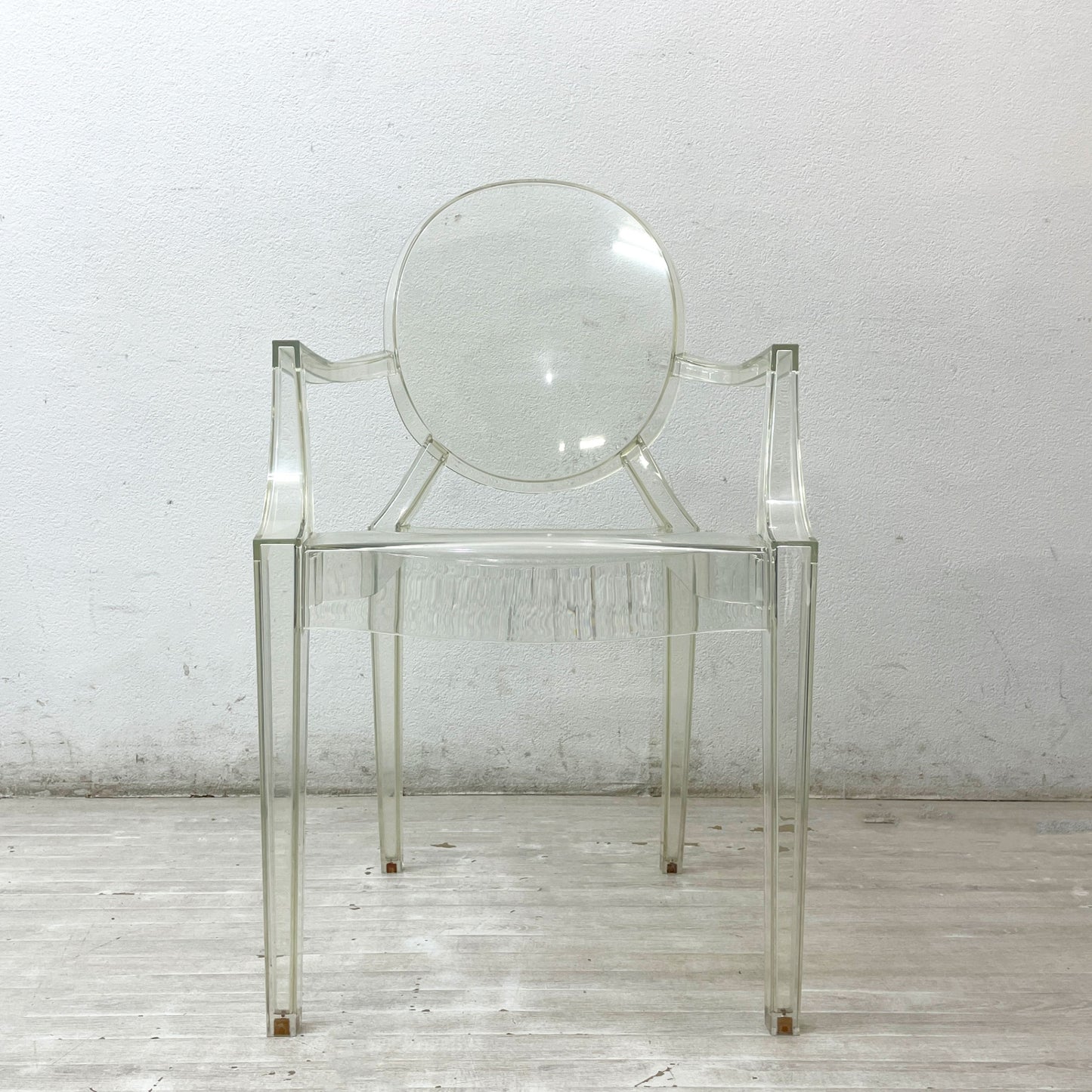 カルテル Kartell ルイゴースト Louis Ghost クリスタル アームチェア ダイニングチェア フィリップ・スタルク Philippe Starck イタリアモダン ●