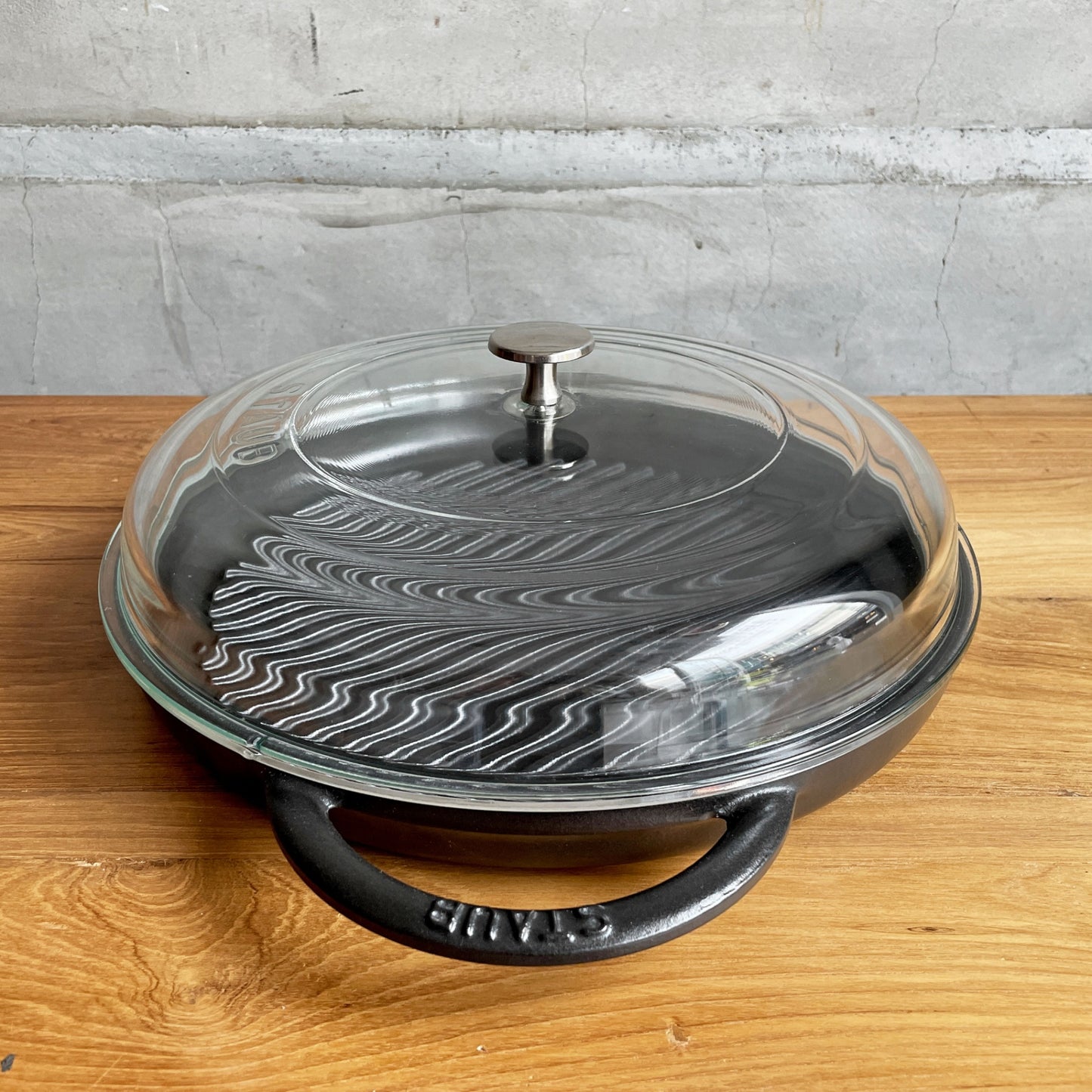 ストウブ STAUB ピュアグリル グリルパン 30cm ラウンド ガラス蓋セット 両手 鋳鉄 ブラック フランス 定価￥36,850-♪