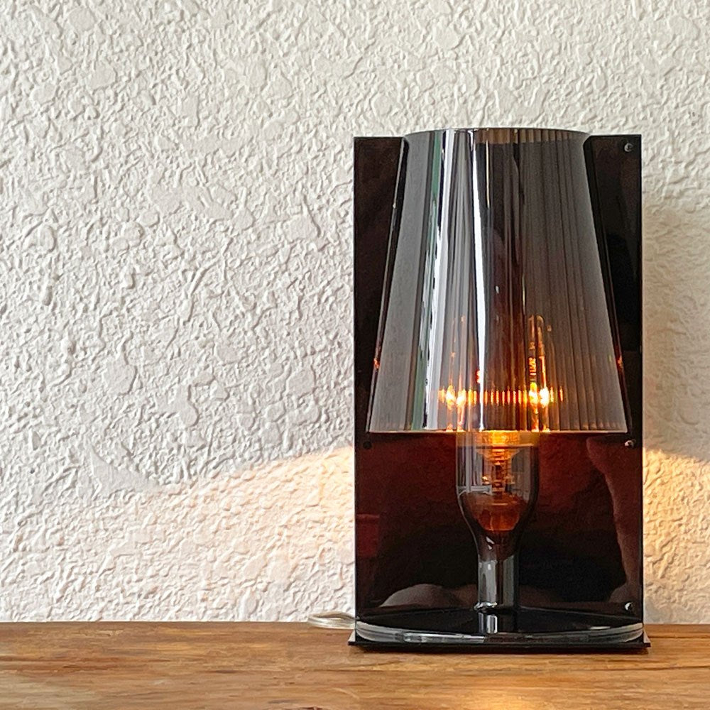 カルテル Kartell テイク TAKE テーブルランプ ポリカーボネート製 フェルーチョ・ラヴィアーニ Ferruccio Laviani スモーク イタリア ◇