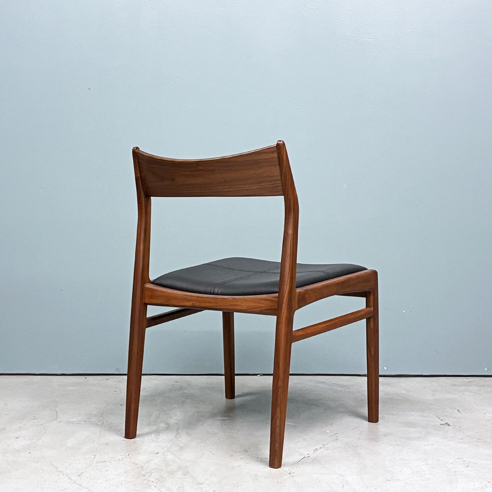 ノーウェアライクホーム NOWHERE LIKE HOME オーウェン OWEN ダイニングチェア Dining Chair アームレス ウォールナット材 PVCレザー ◎