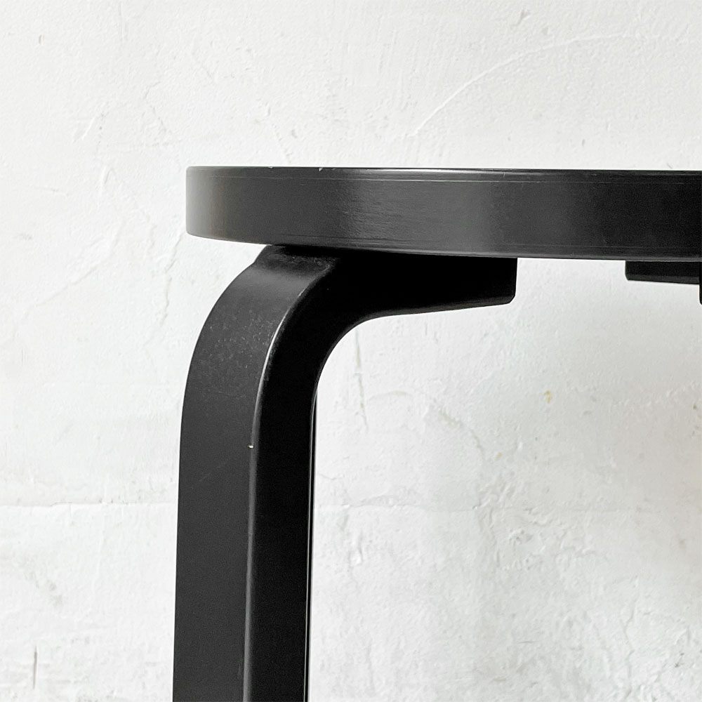 アルテック artek スツール60 E60 スツール 4本脚 アルヴァ・アアルト ブラックラッカー バーチ無垢材 北欧家具 参考定価￥47,300- ★