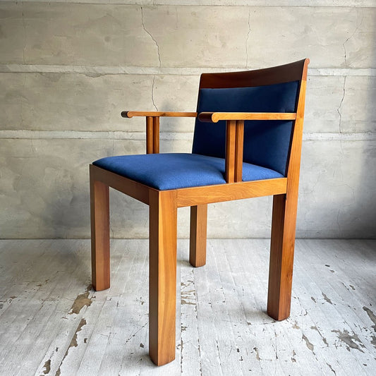 モルテーニ Molteni&C テアトロ Teatro アームチェア ダイニングチェア チェリー材 アルド ロッシ Aldo Rossi & ルカ メダ Luca meda イタリアビンテージ A