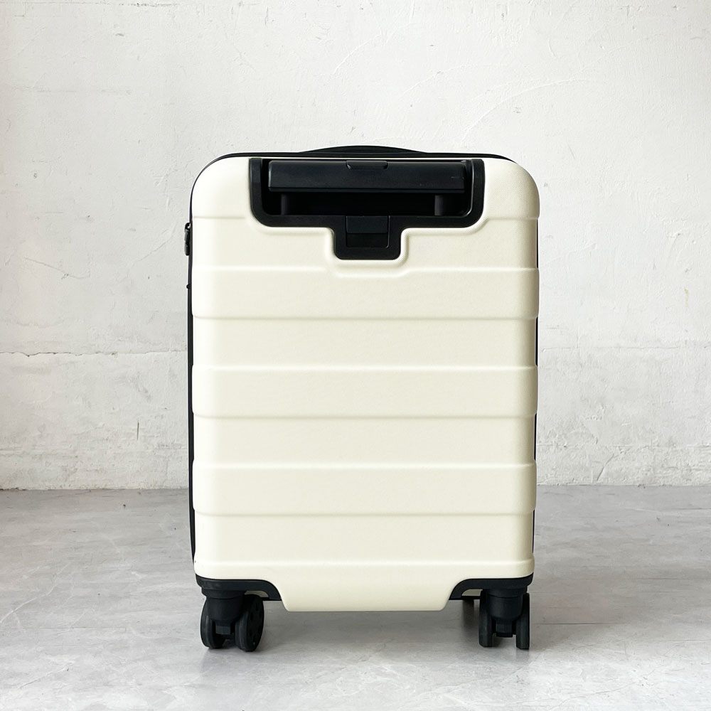 無印良品 MUJI ハードキャリーケース 20L ホワイト キャスターロック 機内持込可 鍵欠損 シンプルデザイン★