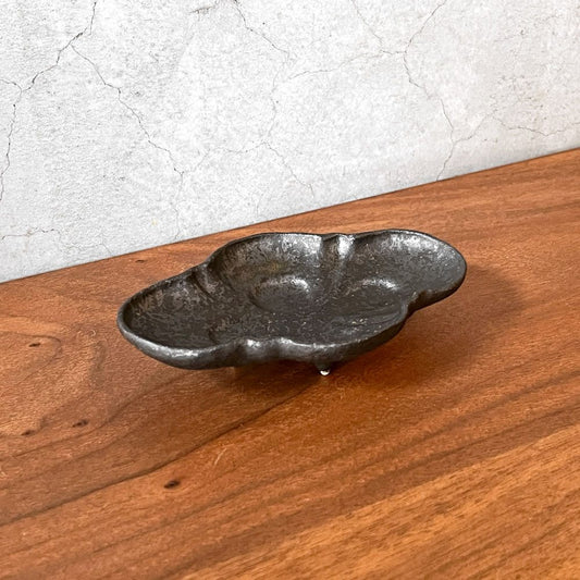 安福由美子 錆釉足付木瓜豆皿 W12.5cm 現代作家 ♪