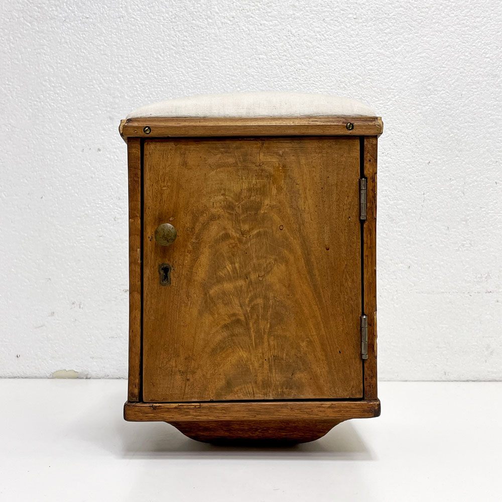 ヨーロッパビンテージ European Vintage 裁縫箱 ソーイングボックス 小物入れ 開き扉 抽斗3杯 古家具 古道具 木味 脚部欠品 ●
