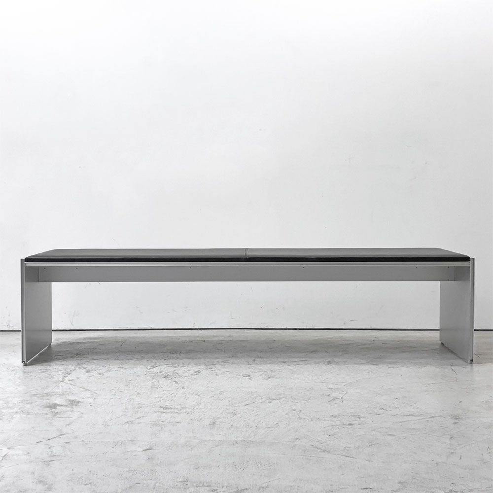 カッシーナ CASSINA IXC エアフレーム3014 AIR FLAME ベンチ 3人掛け FX革 本革 W168cm デヴィッド・チッパーフィールド ●