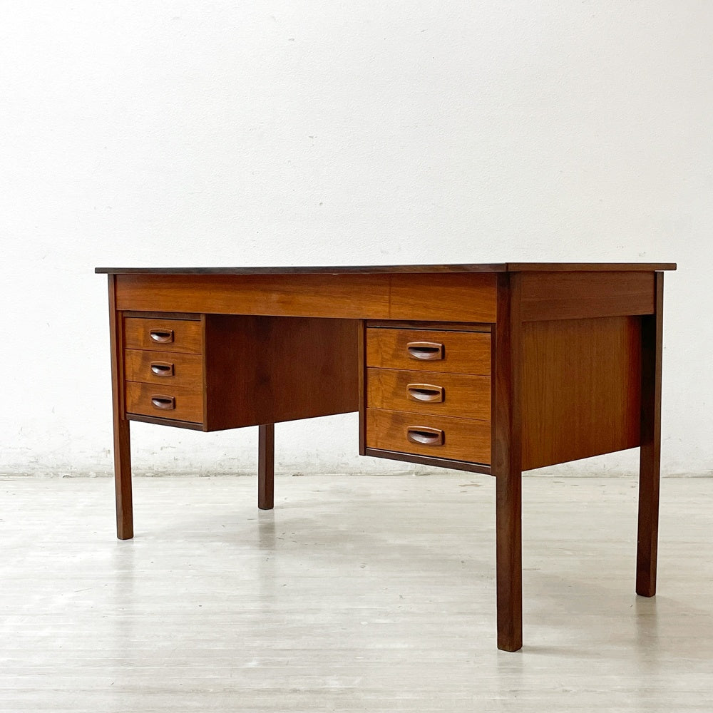 デンマークビンテージ Danish Vintage チーク材 両袖デスク 袖机 パーソナルデスク 北欧家具 ●