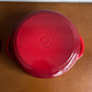 ル・クルーゼ LE CREUSET シグニチャー ココット ロンド チェリーレッド 22cm 両手鍋 鋳物 フランス 定価￥45,100- ♪
