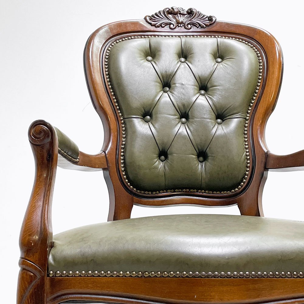 クラシカルデザイン Classical Design サロンチェア アームチェア ラウンジチェア 木彫 PVCレザー グリーン系 猫脚 アンティーク調 イタリア製 ●