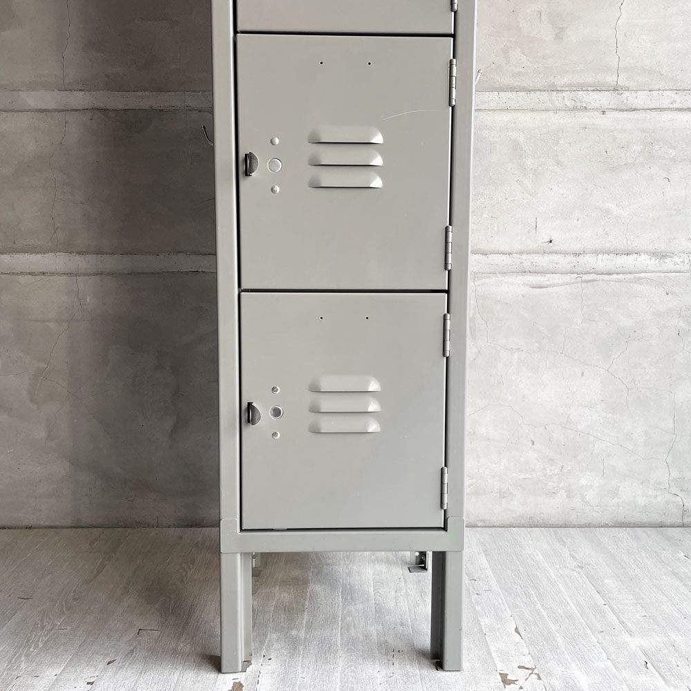 リオン LYON 4段スチールロッカー Standard Steel Four Tier Locker ダブグレー フック付 インダストリアル 店舗什器 ♪