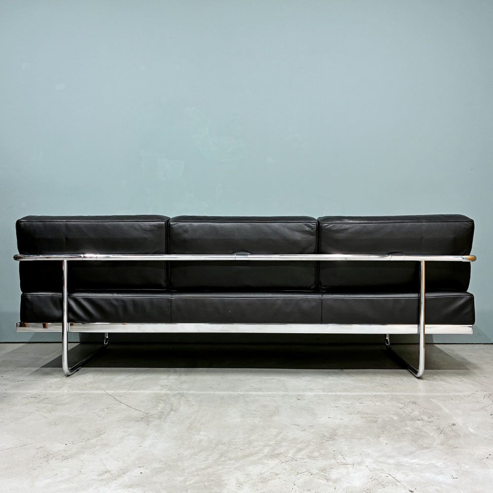 カッシーナ Cassina カナぺ アパルトマン ル・コルビュジエ ソファ 5 CANAPE, APPARTEMENT LE CORBUSIER LC5 デイベッドソファ 3Pソファ 本革 ル・コルビジェ ◎