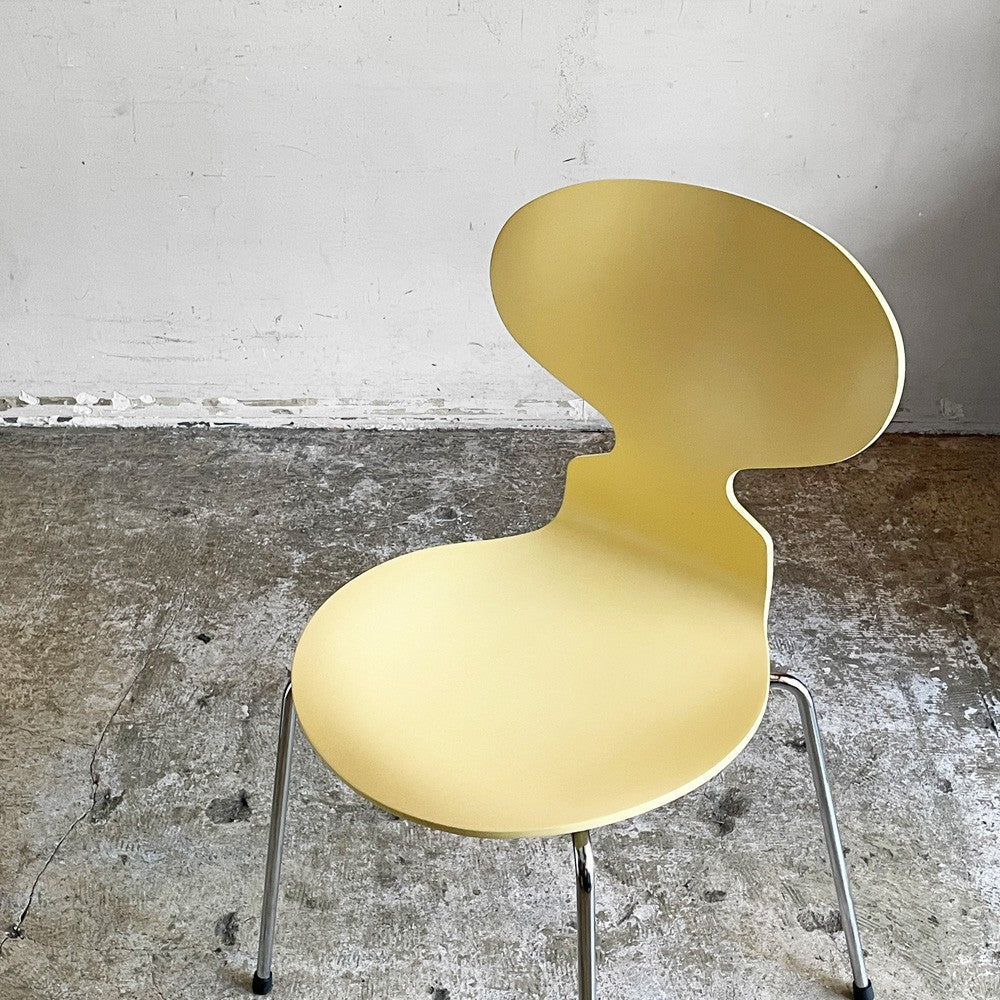フリッツハンセン Fritz Hansen アントチェア アリンコチェア 4本脚 3101 ライトイエロー ラッカー アルネ・ヤコブセン デンマーク 北欧家具 ■