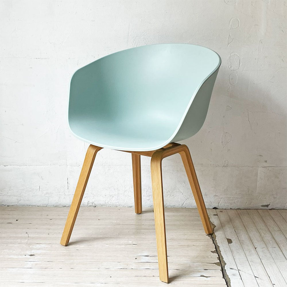 ヘイ HAY アバウト ア チェア ABOUT A CHAIR AAC22 アームチェア ダイニングチェア ダスティミント ヒー・ウェリング 北欧家具 ￥59,400- B ★