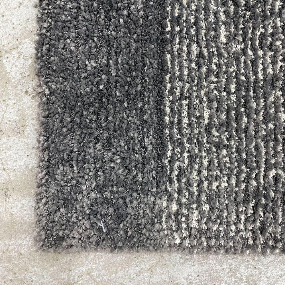 プレーヴェル Prevel ウィルトンカーペットコレクション コンラッド CONRAD ラグ 330×240cm 防炎 床暖房・ホットカーペット対応 日本製 美品 〓