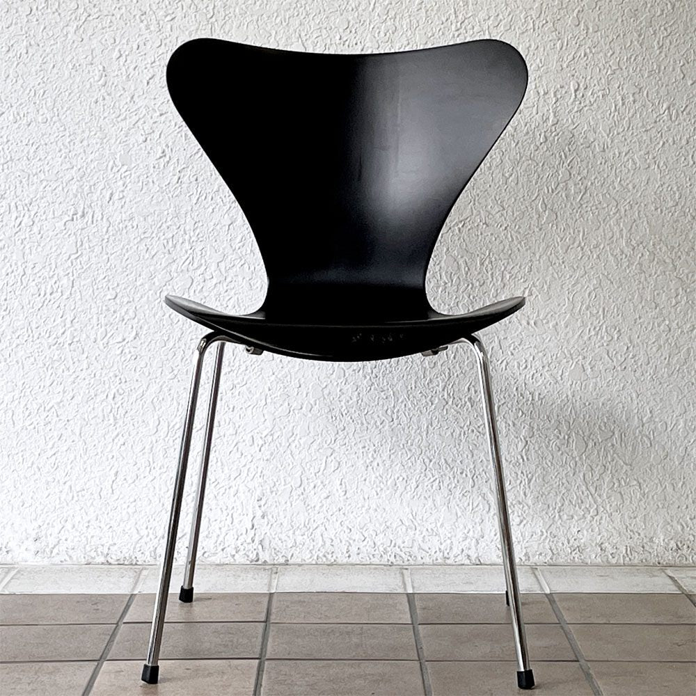 フリッツハンセン Fritz Hansen 3107 セブンチェア ラッカー仕上げ ブラック スタッキング アルネ・ヤコブセン デンマーク 北欧家具 ◇